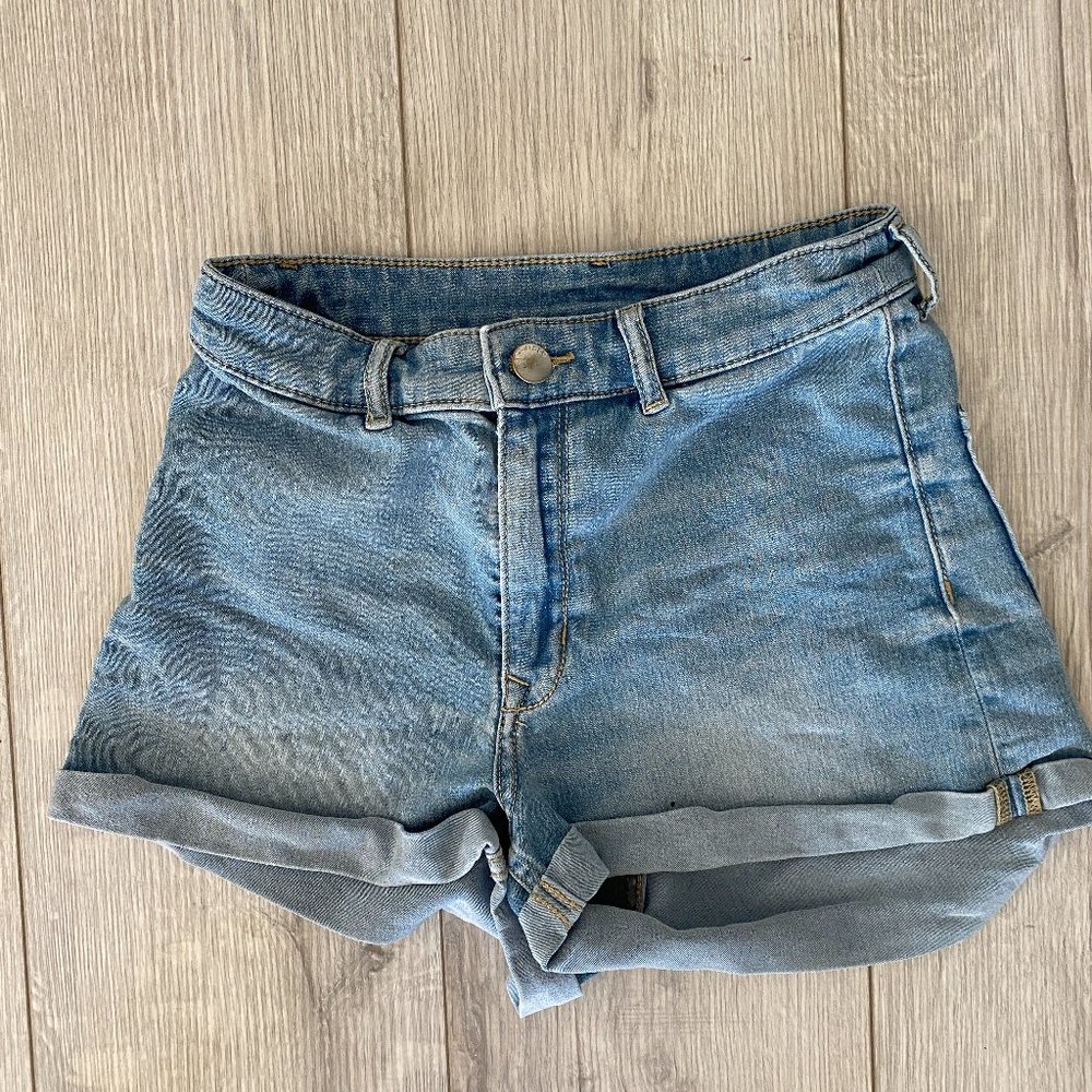 Divided H&M High Waisted Shorts